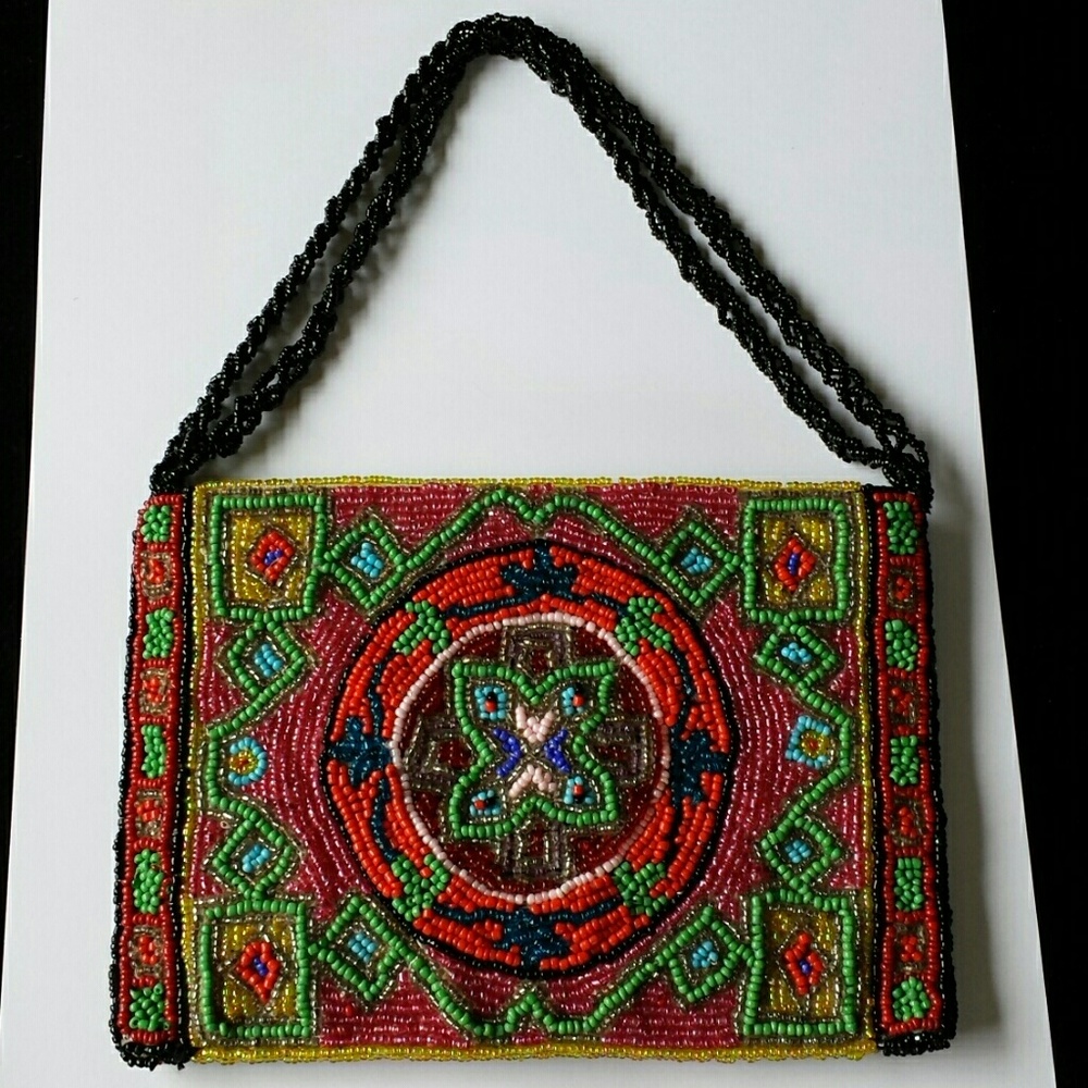 NWOT CHRISTIANA LAPETINA-JOHNSON HAND-BEADED PURSE